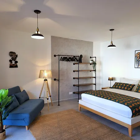 Mawulo - Stadtwohnung Im Zentrum Mit Balkon Apartment