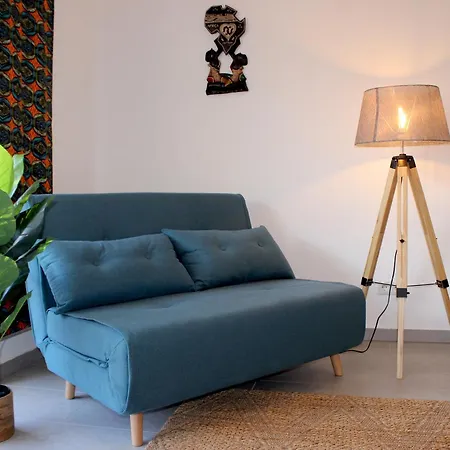 Mawulo - Stadtwohnung Im Zentrum Mit Balkon 公寓