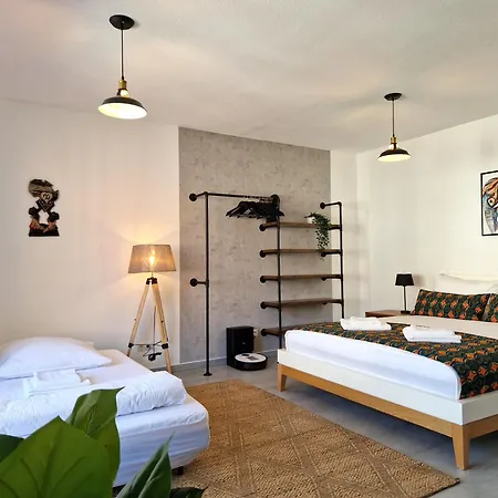 Mawulo - Stadtwohnung Im Zentrum Mit Balkon Neustadt an der Weinstraße